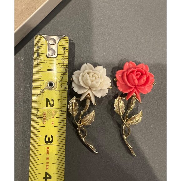 Vintage Set of Gerry’s Gold Tone Celluloid‎ Pink & White Rose Pins With Box - Picture 6 of 6